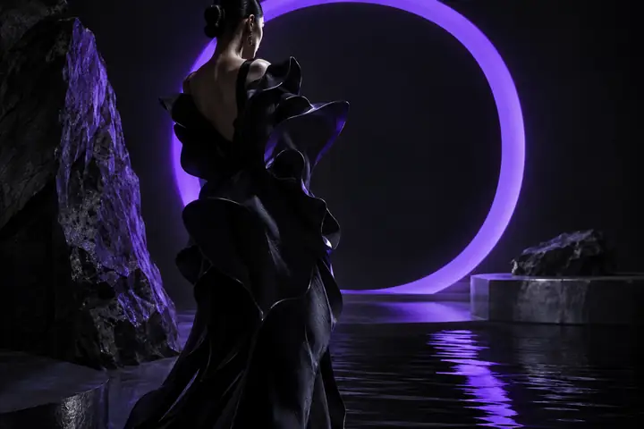 Sculptural black fashion editorial